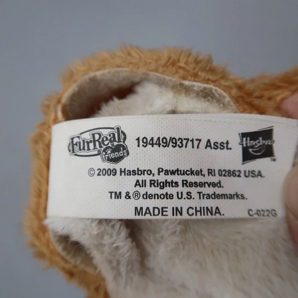 Hasbro 2009 Fur Real Friends Brown Dog Puppy & Russ Hush Puppy Plush Toy Lot
